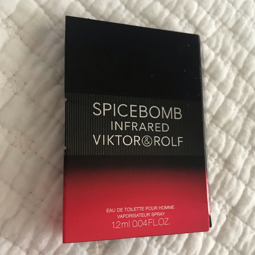 New! Viktor & Rolf spicebomb infrared sample